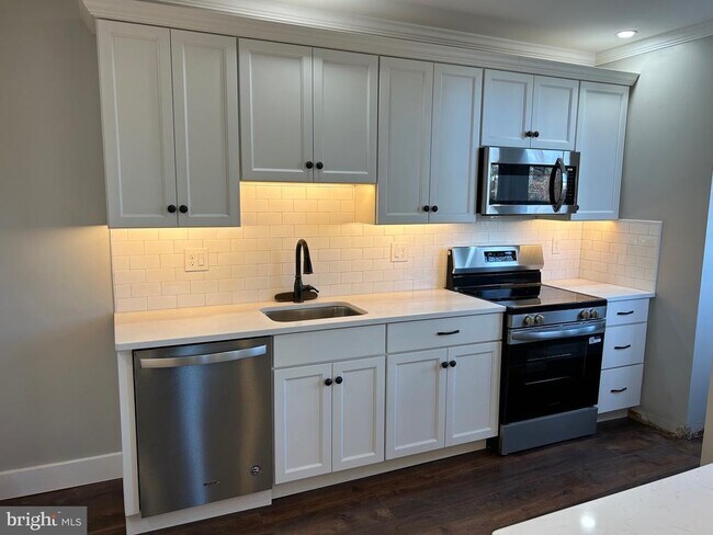 Photo - 1407 Delaware Ave