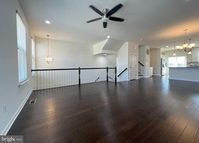 Photo - 3092 Alan Shepard St