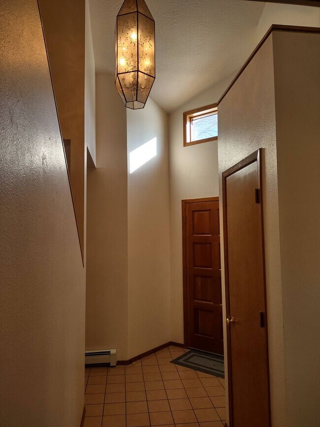 Photo - Spacious Downtown Townhome Available Now!