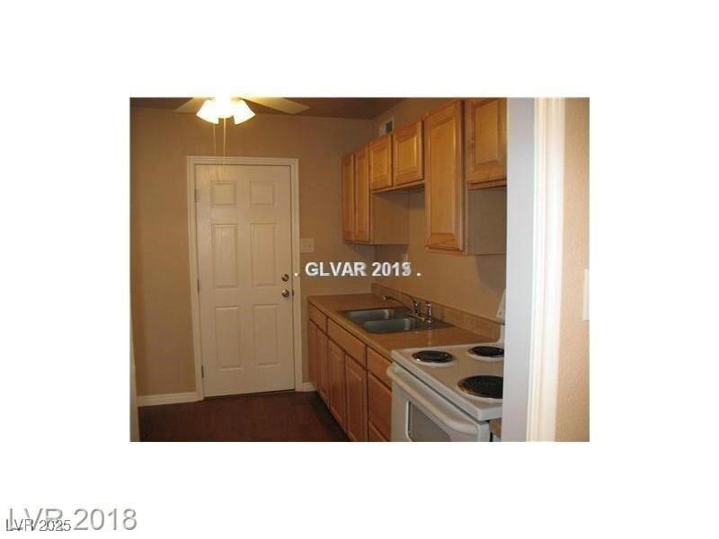 Photo - 11 New Mexico Way