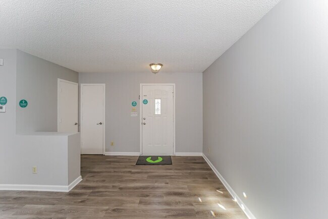 Photo - 150 Declaration Dr