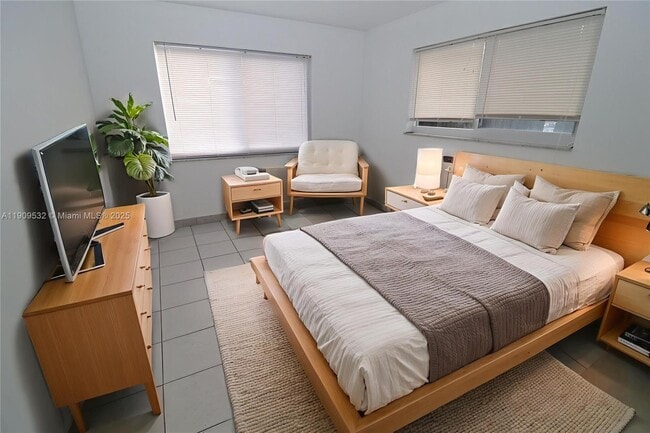 Building Photo - 59 NW 37th St Unit 1