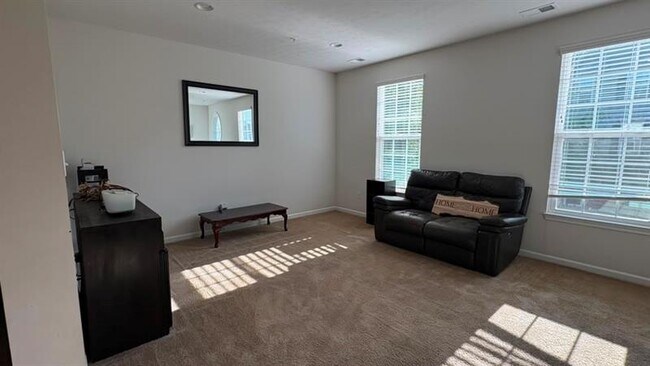 Photo - 2302 Pointe View Dr