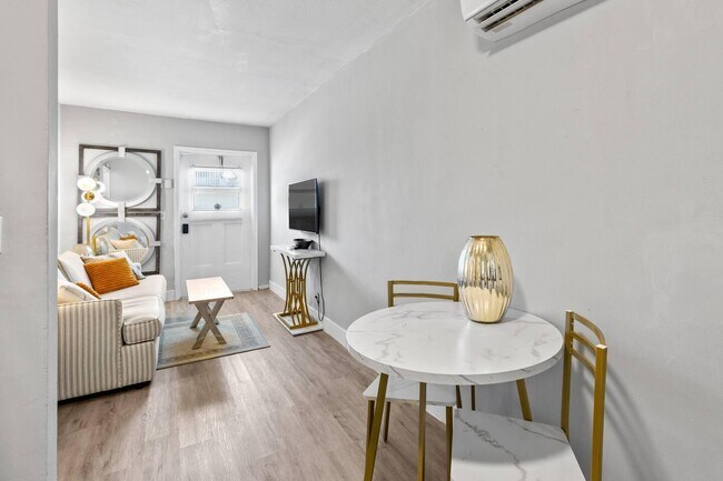 Photo - 1826 Sherman St Unit APT 8