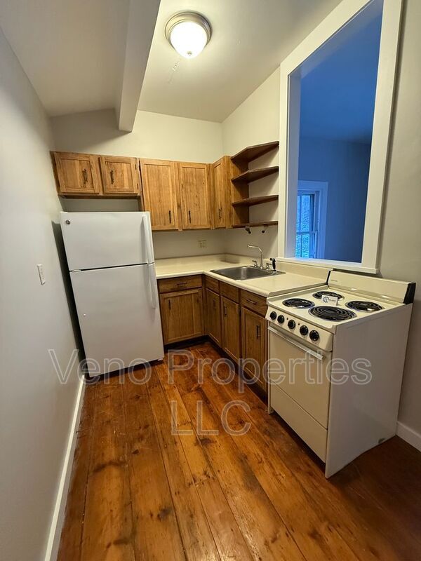 Photo - 1 Pleasant St