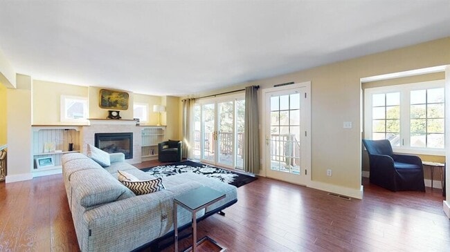 Photo - 830 Pine Tree Ln