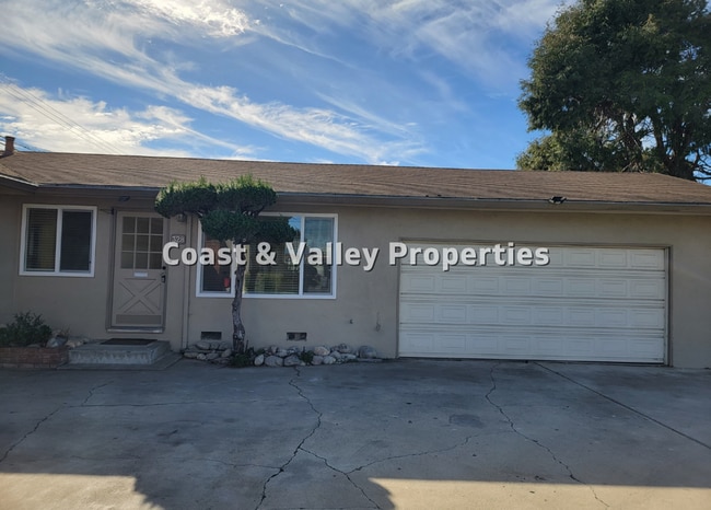 Building Photo - 328-328 Katherine Ave Unit 328 Katherine Avenue, Salinas CA 93901