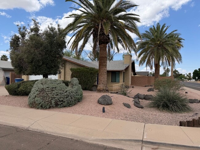 Building Photo - Beautiful 3bedroom/1.75 bathrooms, Corner Lot with RV Gate with Lush Backyard
