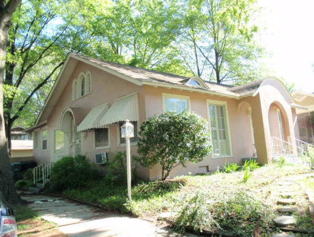 Photo - 682 N Barksdale St House