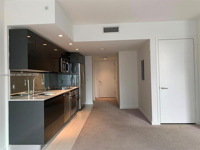 Photo - 31 SE 6th St Unit 2705