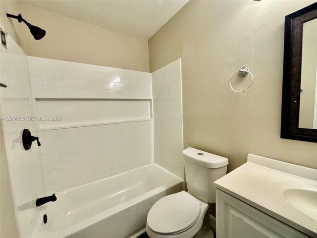 Photo - 504 Blackbird Ln Unidad A