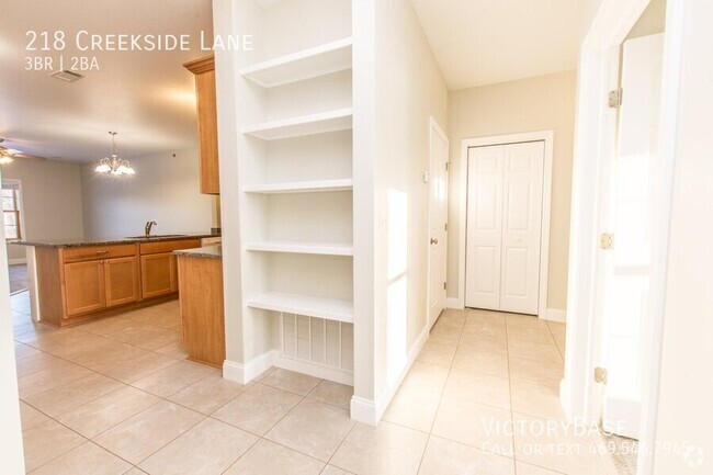 Building Photo - 218 Creekside Ln Rental