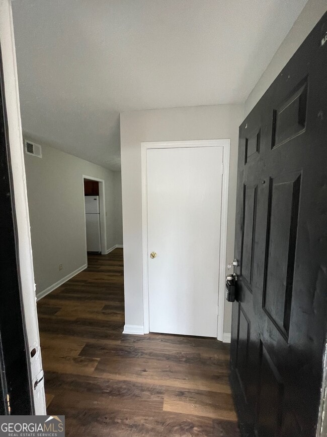 Photo - 155 Bowen St Unit 9