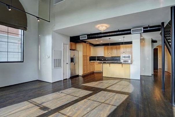 Building Photo - 1025 Shepherd-ID551.8 Unit ID551.8