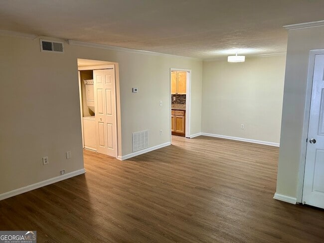 Photo - 1150 Collier Rd NW Unit H9