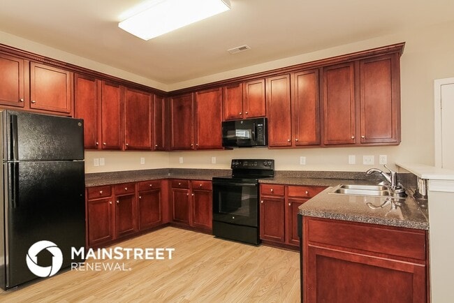 Photo - 10901 Slalom Hill Rd