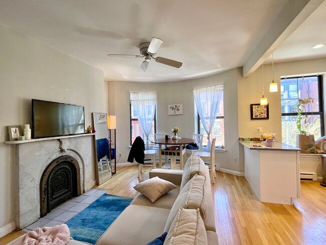 Photo - 33 Hanson St Unit PH