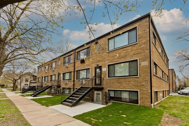 Photo - Newly Renovated 1 Bedroom Unit F5