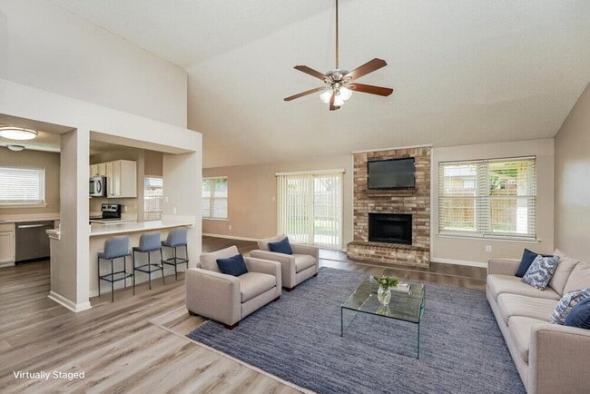 Photo - 2677 Steppington St