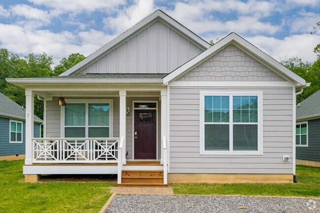 Building Photo - 1208 Seven Sisters Ln Rental