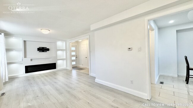 Photo - 1634 Fairfield Cres