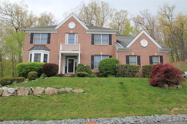 Building Photo - 23 Cedar Dr