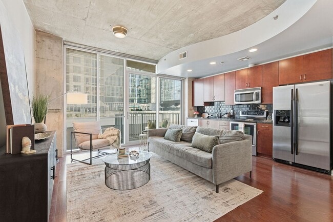 Photo - AVAILABLE NOW. 9th Floor of Encore Bldg Downtown Nashville. One Bed One Bath. Resort style amenit...