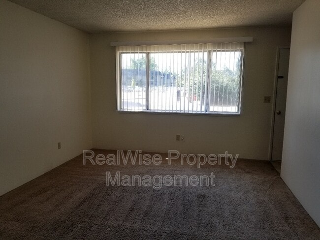 Photo - 1112 SW 5th St