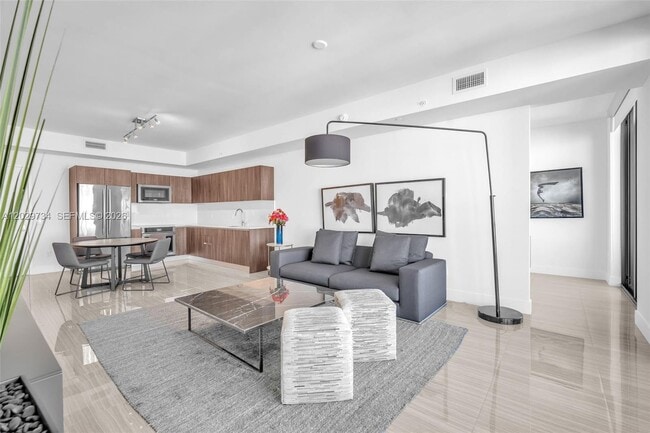 Photo - 2960 NE 207th St Unit 1102