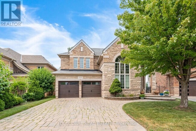 Photo - 2395 Lyndhurst Dr