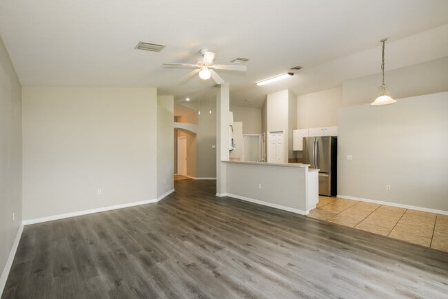 Photo - 3843 Lockridge Dr
