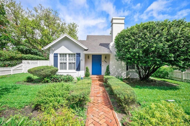 Photo - 285 NE 105th St