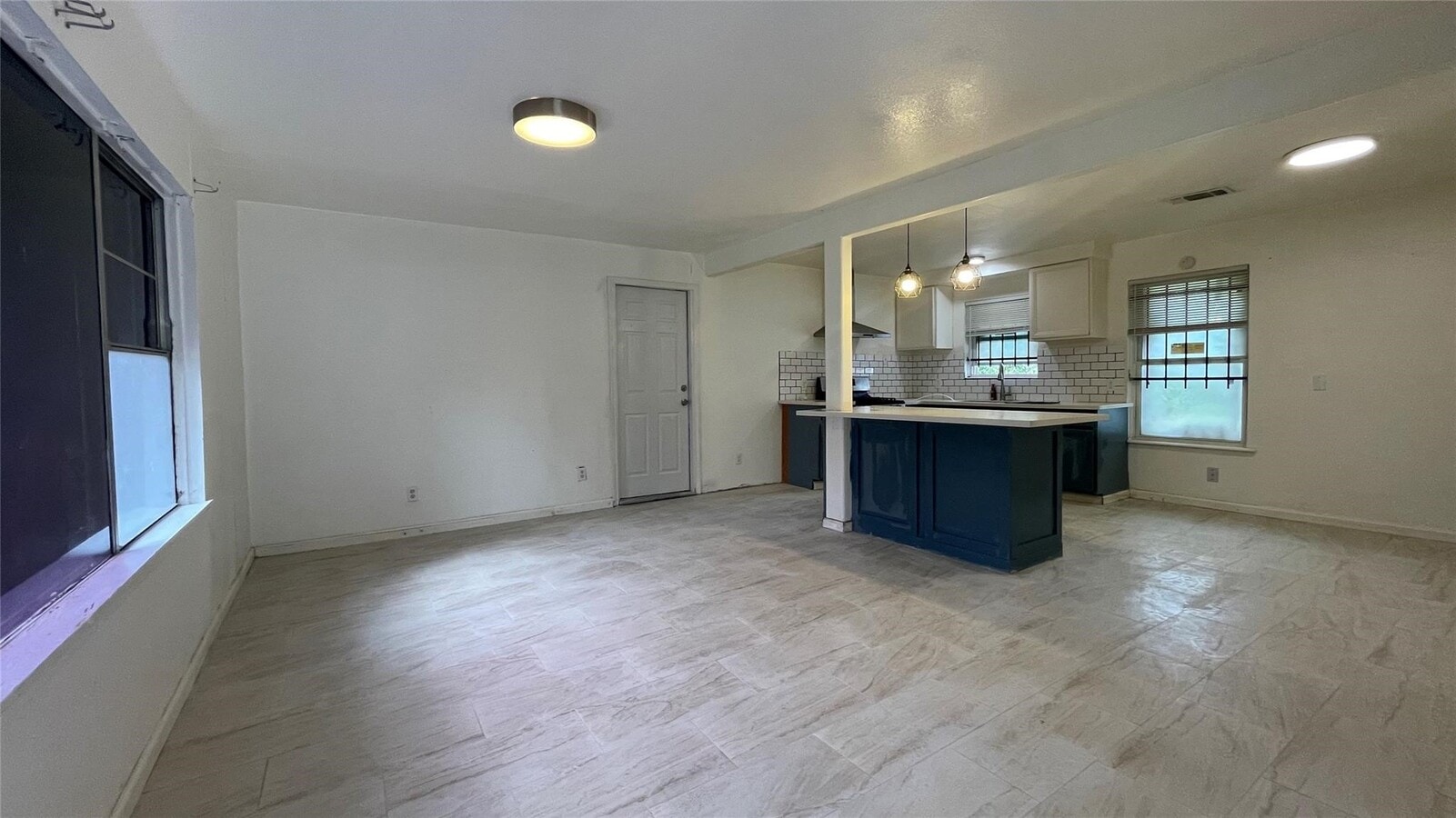Photo - 3819 Botany Ln