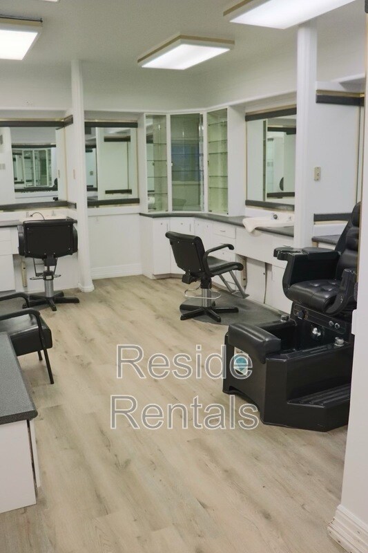 Photo - 50 N Center St