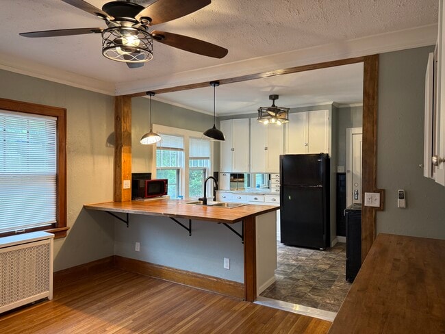 Photo - 1817 Englewood Ave