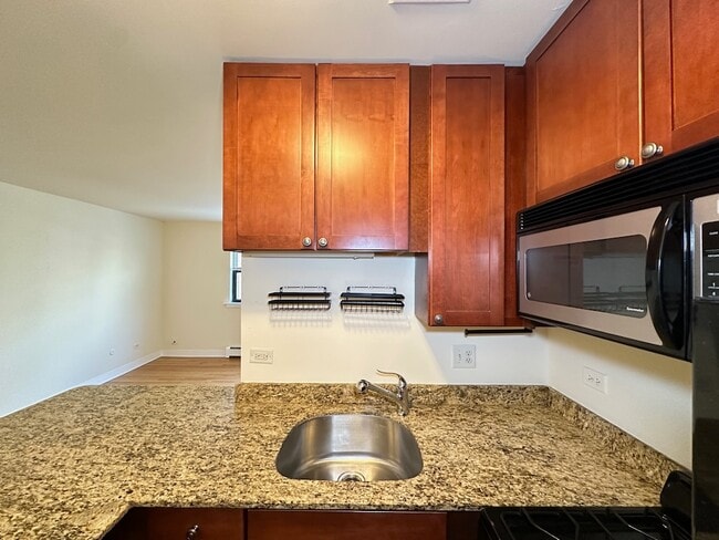 Photo - 650 W Wrightwood Ave Unit 305