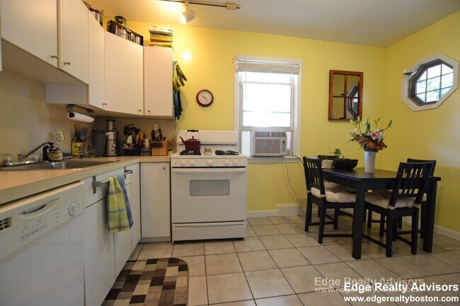 Photo - 153 Nonantum St