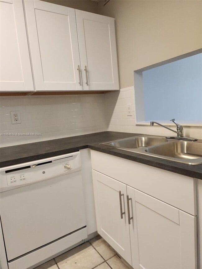Photo - 3776 N University Dr Unit L-8