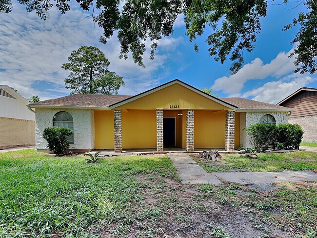 Building Photo - 23123 Bayleaf Dr Rental