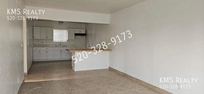 Photo - 2951 N Alvernon Way