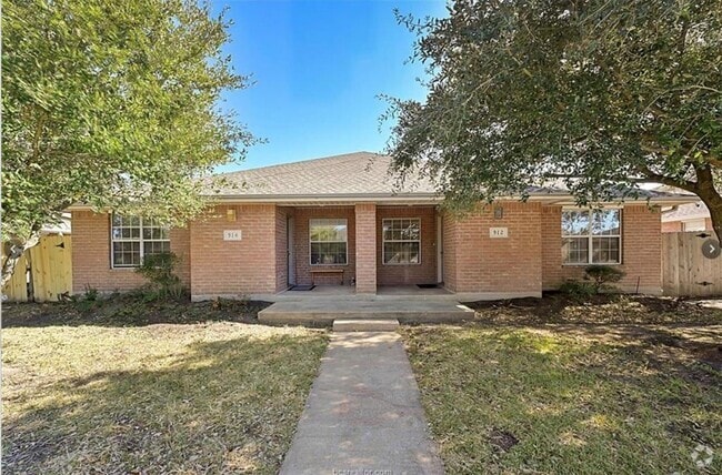 Building Photo - 914 Crepe Myrtle St Rental