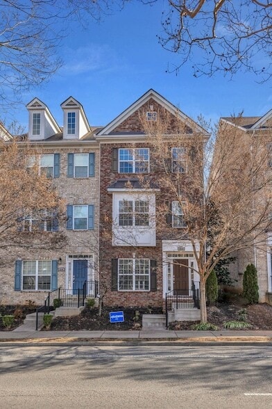 Building Photo - 2114 Middle Tennessee Blvd