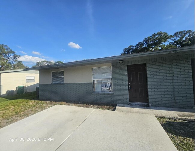 Building Photo - Beautiful and cozy 2/1 apartment available now!