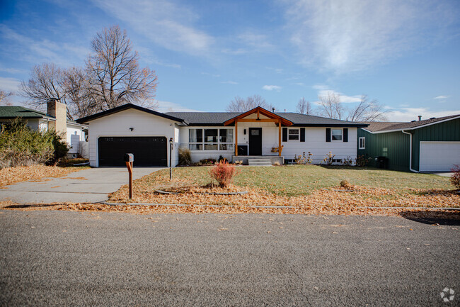 Building Photo - 2111 Nina Clare Rd Rental