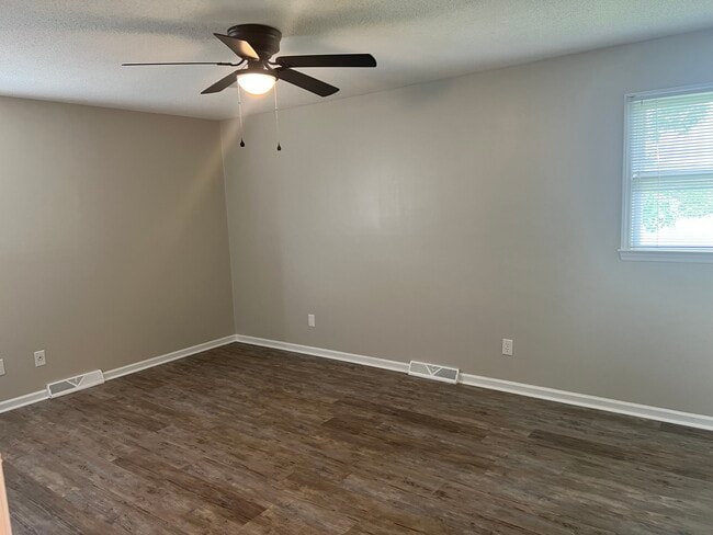 Photo - 131 Tokie Ln