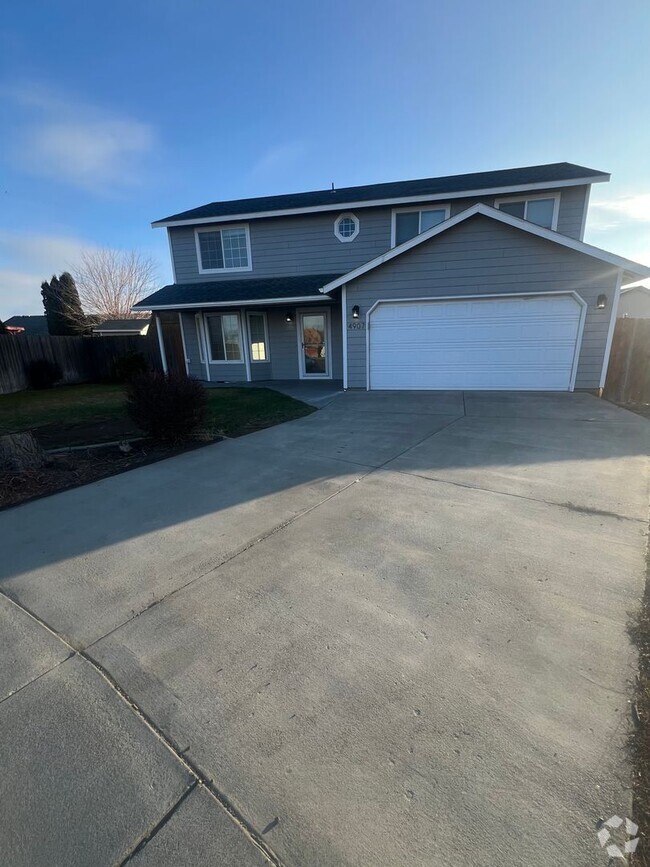 Building Photo - Beautiful Kennewick home located in a quie...