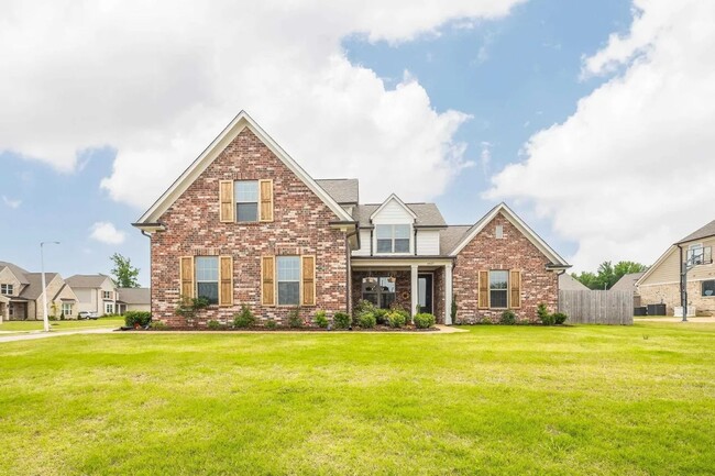 Custom Bartlett Home on Corner Lot with Mo... - Custom Bartlett Home on Corner Lot with Mo...