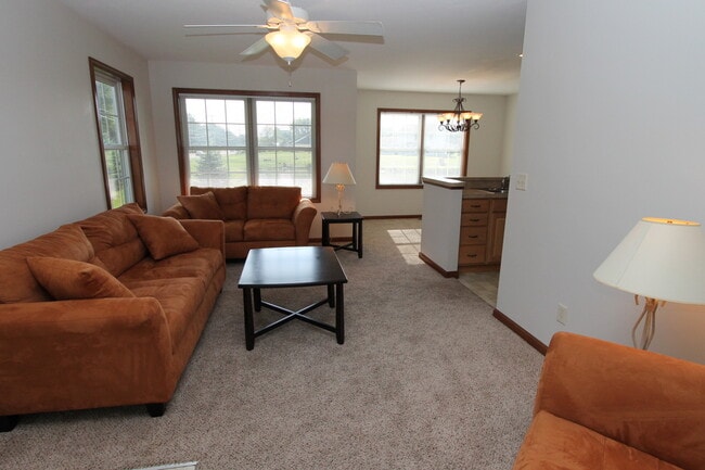 Photo - 3 Bedroom Condo Overlooking Pond!