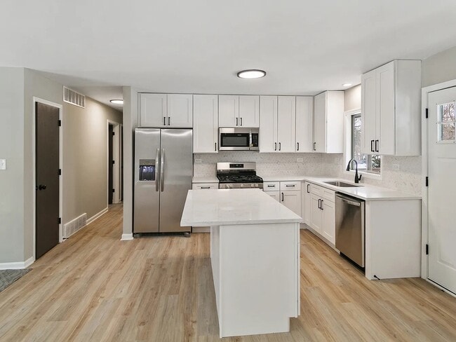 Photo - 574 Cochise Pl