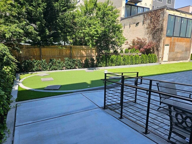 Photo - Madison Square